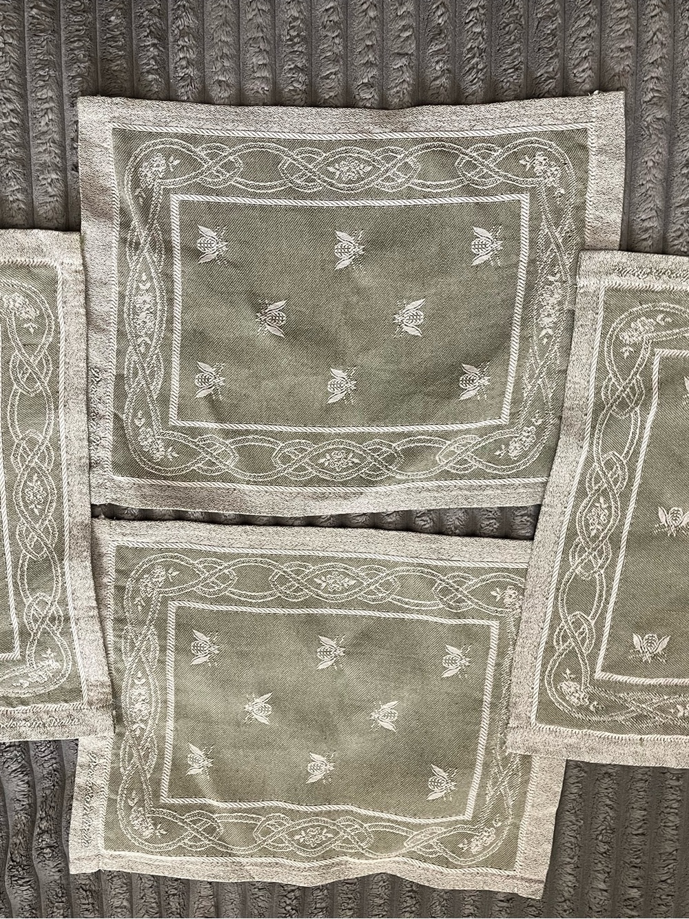 Elegant Sage Green Embroidered Placemat Set - Home Dining
